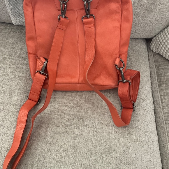 Backpack - Picture 3 of 3